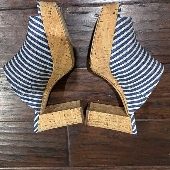 Charles By Charles David Women's Blue and White Striped Cork Heels Size 10 M - Picture 9 of 11